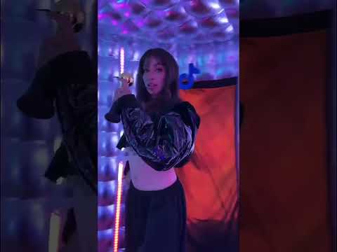 Creative lounge unveiled in vegas: latin artists &amp; emerging stars shine